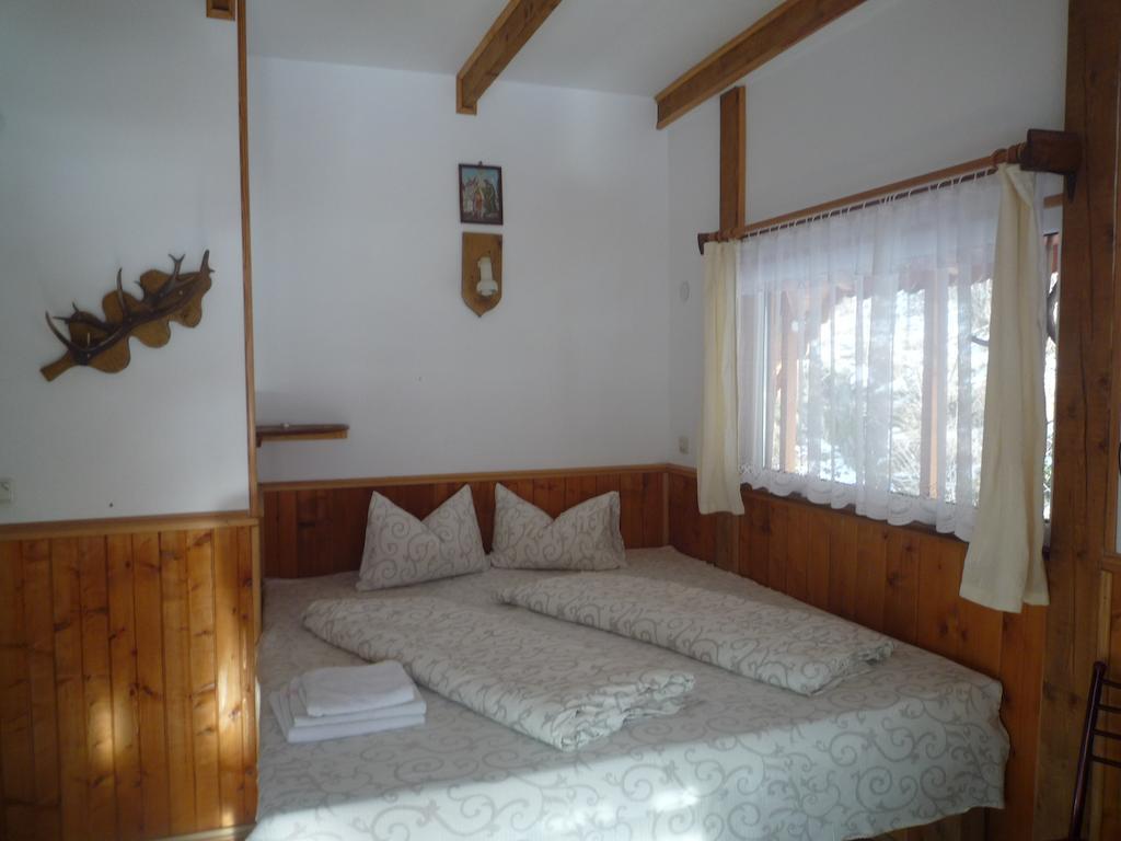 Pensiunea Mioritica Sibiel Cameră foto